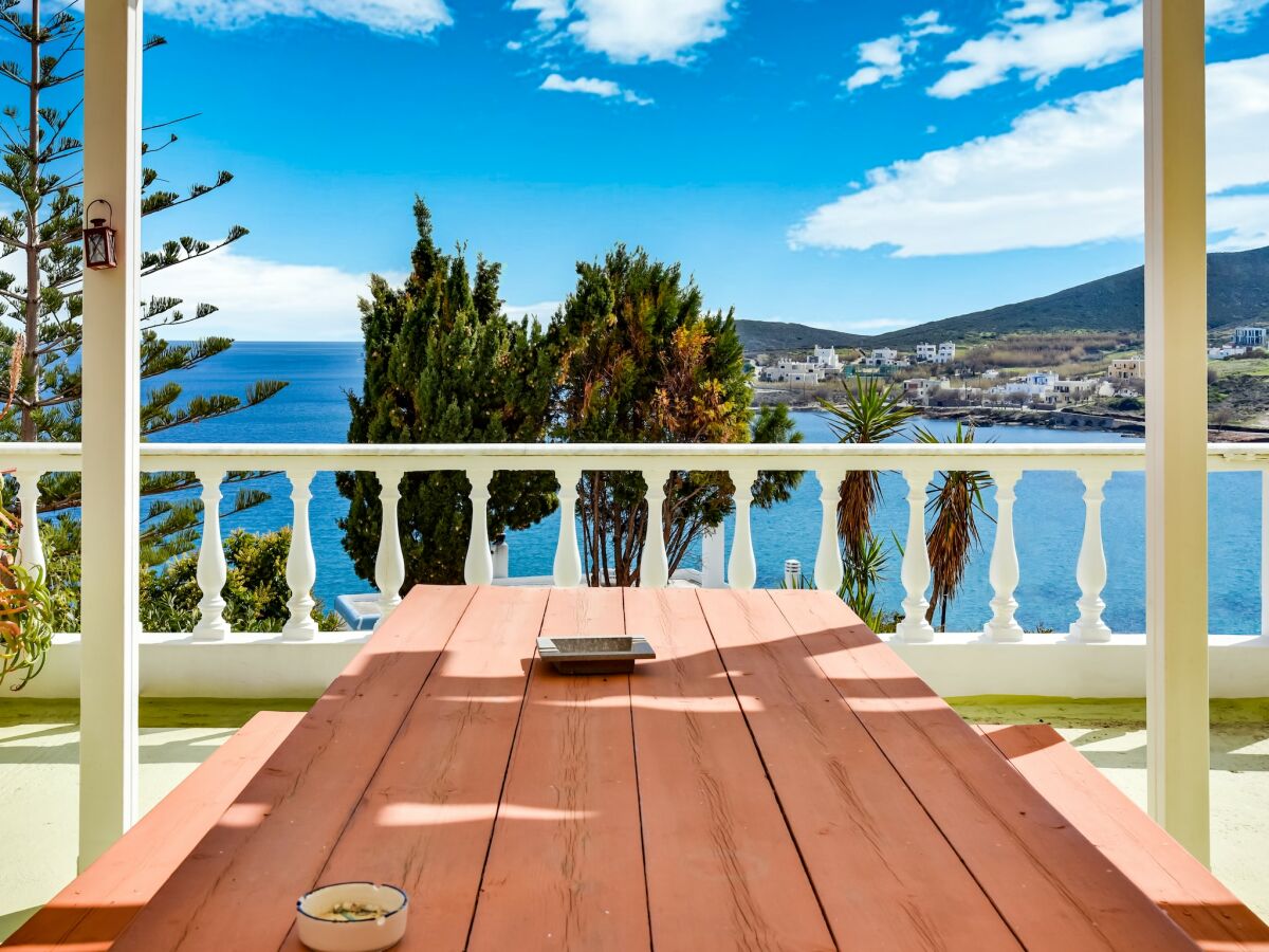 Holiday house Alluring Holiday Home in Syros with Barbecue - Outdoor photo 3
