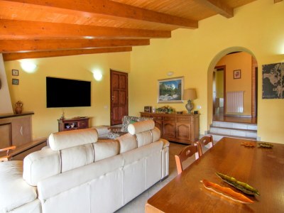 Villa Belvilla by OYO Villa in Torre di Ruggiero - Features photo 15
