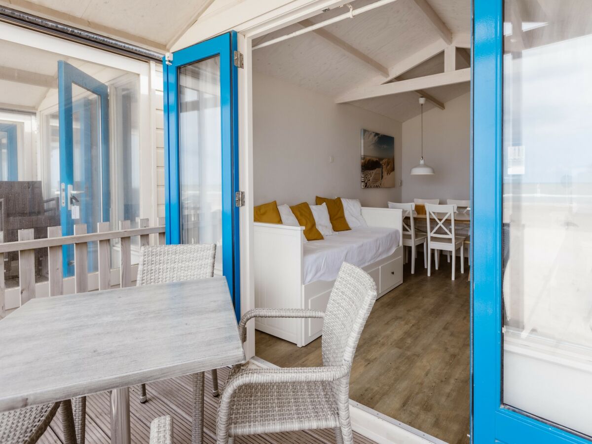 Holiday park Beach House in Wijk aan Zee with Sea Views - Outdoor photo 2