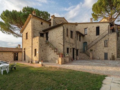Apartment Charmantes Apartment in Montone mit Garten - Outdoor photo 8
