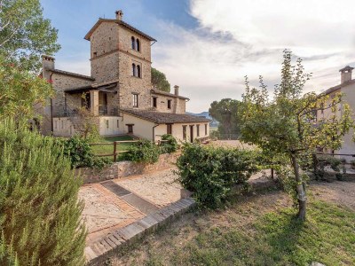 Apartment Charmantes Apartment in Montone mit Garten - Outdoor photo 12