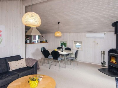 Holiday house Ferienhaus mit Spa & Sauna - Outdoor photo 12