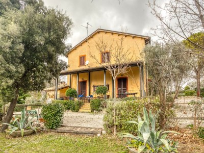 Holiday house Abgeschiedenes Ferienhaus in Montefalco mit Swimmingpool in Montefalco - Holiday house