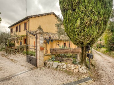 Holiday house Abgeschiedenes Ferienhaus in Montefalco mit Swimmingpool - Features photo 30