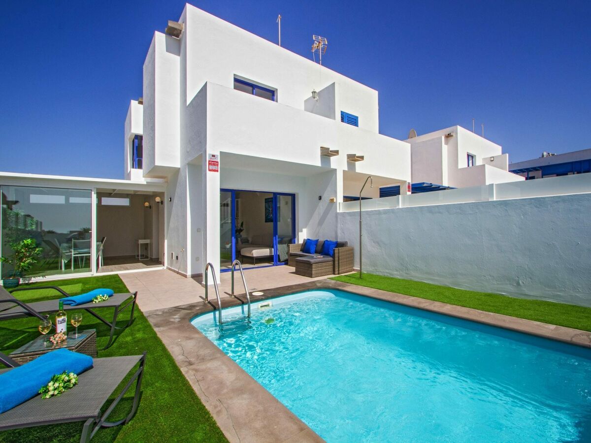 Holiday house Charmantes Haus mit Pool und Meerblick