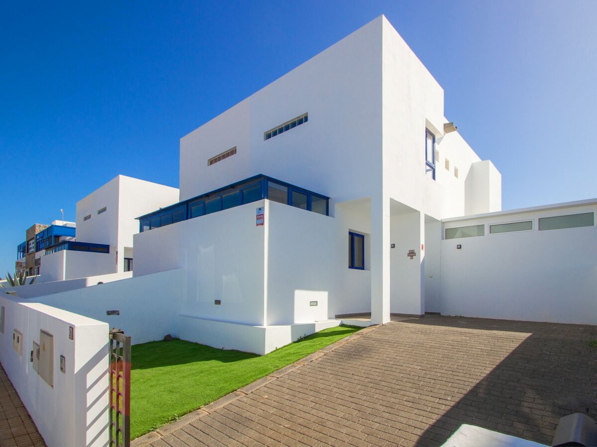 Holiday house Charmantes Haus mit Pool und Meerblick - Outdoor photo 2