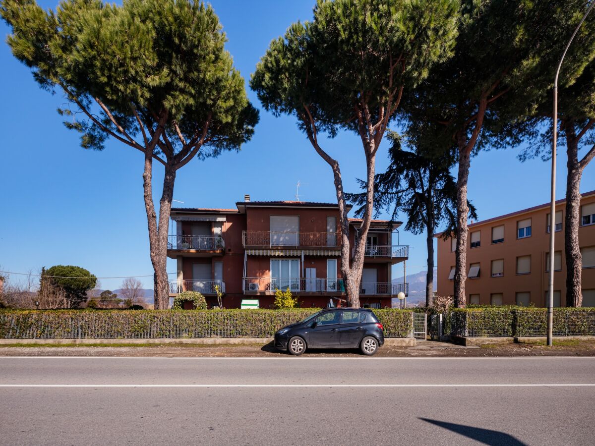 Holiday house Belvilla by OYO APT 7 VILLA DEI PINI - Outdoor photo 4