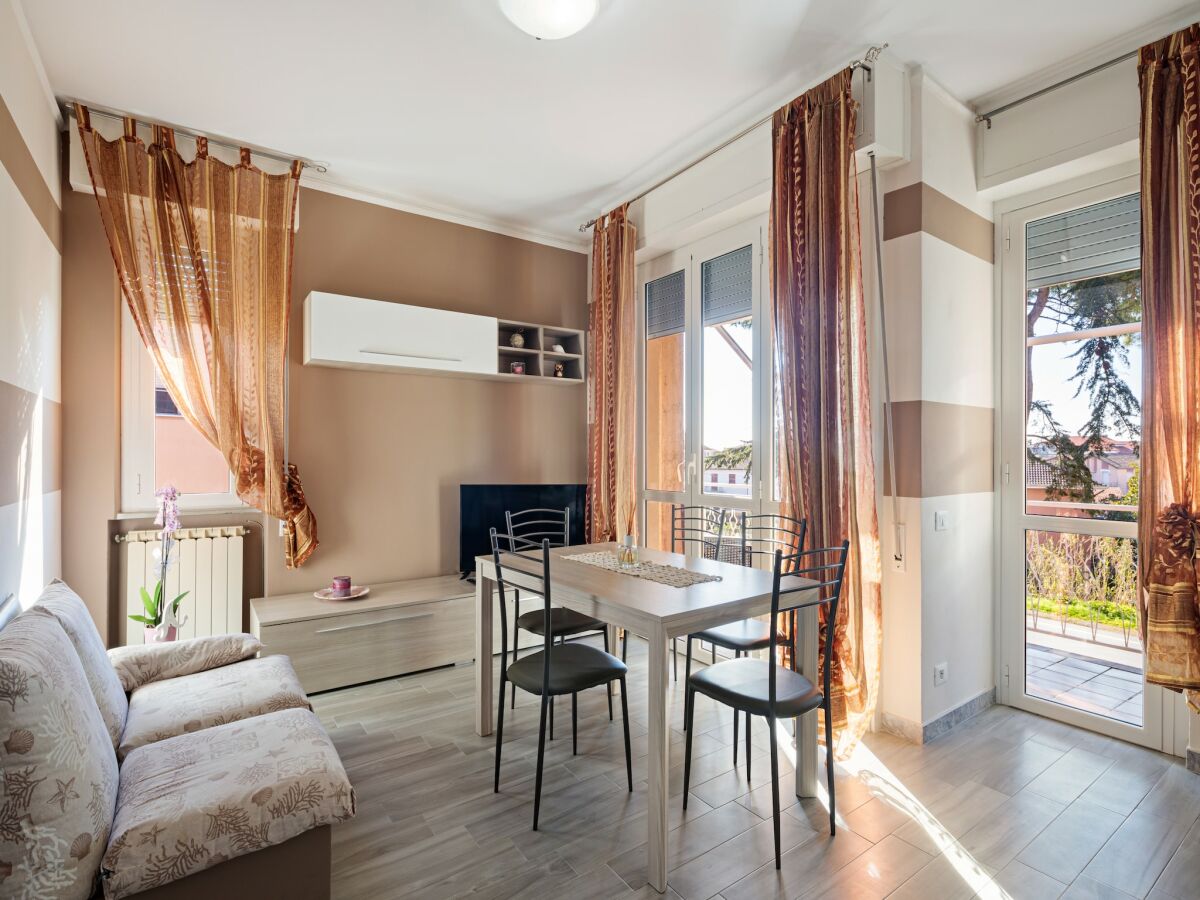 Holiday house Belvilla by OYO APT 7 VILLA DEI PINI - Features photo 5