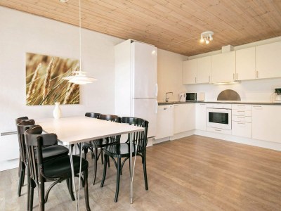 Holiday park 6 person holiday home on a holiday park in Blåvand - Outdoor photo 25