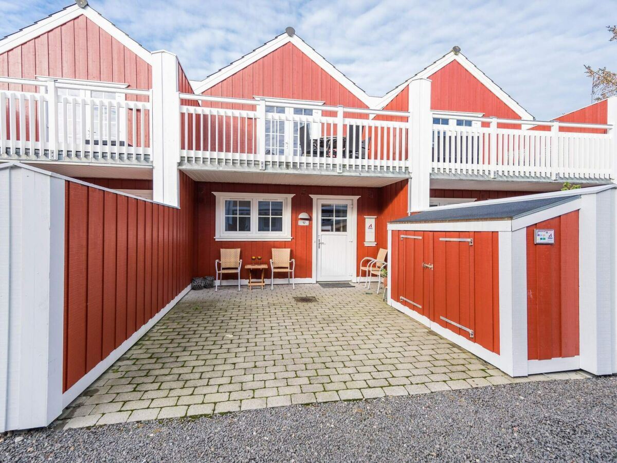 Holiday house 6 person holiday home in Blåvand