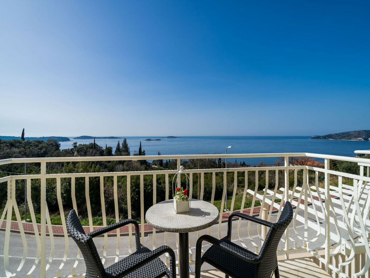 Apartment Villa Samba -  Luxury One-Bedroom Apartment with Balcony and Sea View - Outdoor photo 3