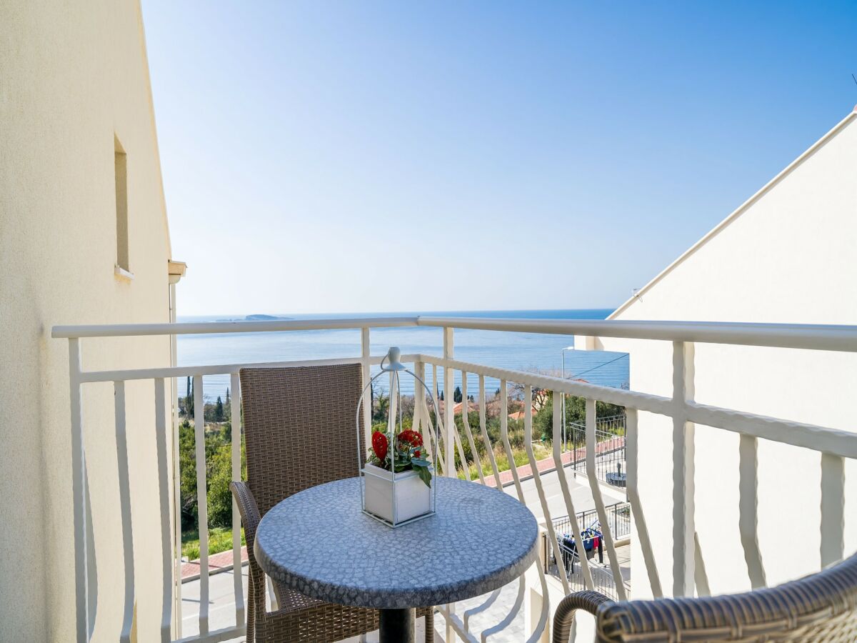 Apartment Villa Samba - Standard One-Bedroom Apartment with Balcony and Sea View - Outdoor photo 2
