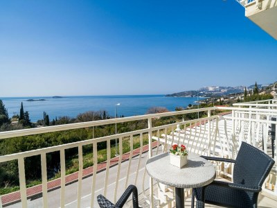Apartment Villa Samba- Premium One-Bedroom Apartment with Balcony and Sea View - Outdoor photo 6