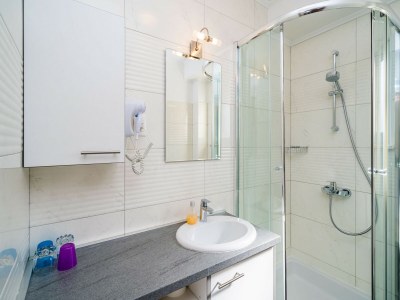 Apartment Villa Samba- Premium One-Bedroom Apartment with Balcony and Sea View - Features photo 12
