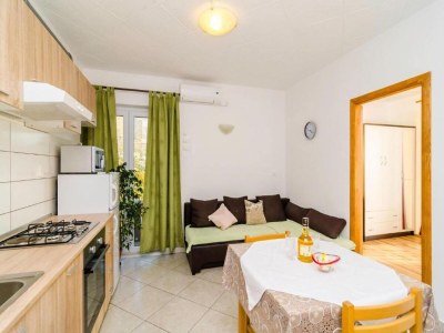 Apartment Guest House Fontana - One Bedroom Apartment with Balcony and Sea View - Features photo 10