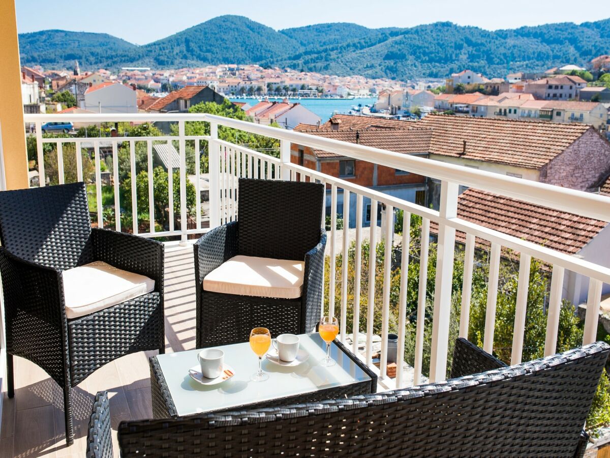 Apartment Apartments Sunshine Home - Two Bedroom Apartment with Balcony and Sea View - Outdoor photo 2