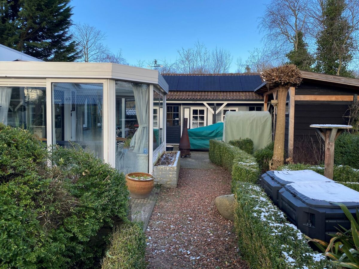 Holiday house Amazing holiday home in Lauwersoog with sauna - Outdoor photo 5