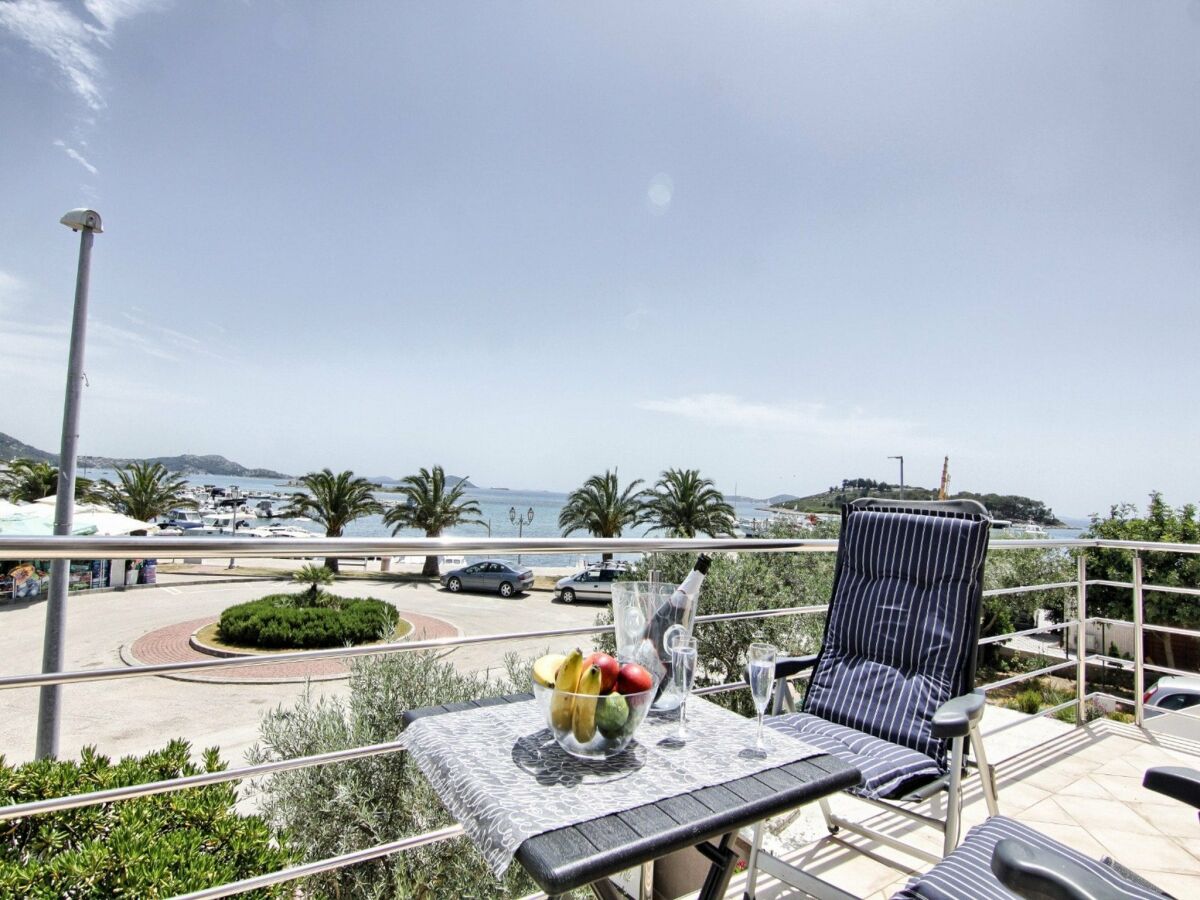 Apartment Apartments Victoria - One Bedroom Apartment with Terrace and Sea View (A1) - Outdoor photo 5