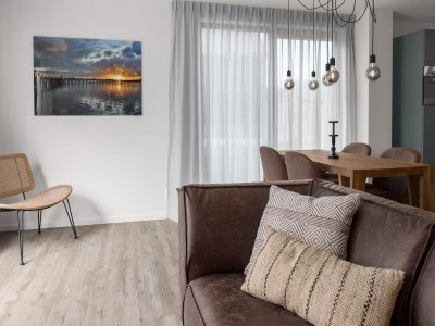 Holiday park Villa by Lake Veere with Modern Amenities - Features photo 8