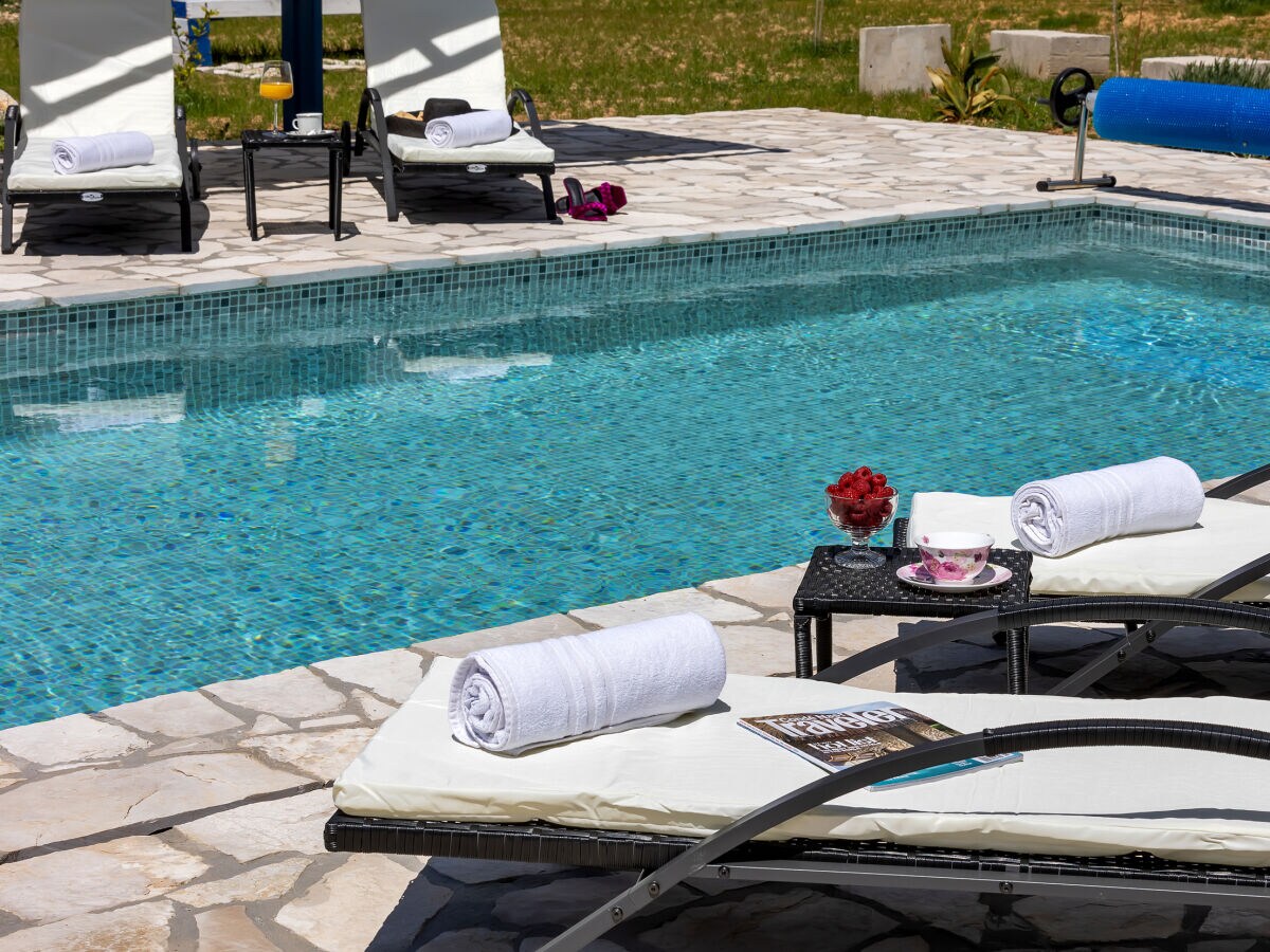 Holiday house Blue Sky mit Pool und Garten in ruhiger Lage