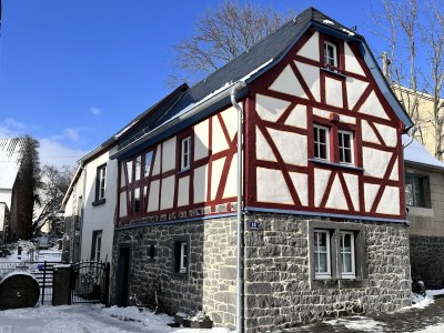 Holiday house Holiday Home Fachwerkhaus Rosengärtchen by Vulkaneifel-Chalets - Outdoor photo 9
