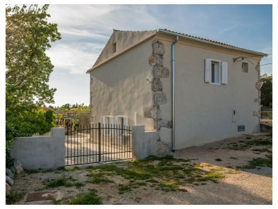 Holiday house Dume – Steinhaus mit großer Terrasse am Waldrand - Outdoor photo 9