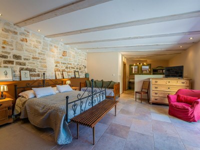 Villa Villa Benka with pool in Istria - Features photo 25