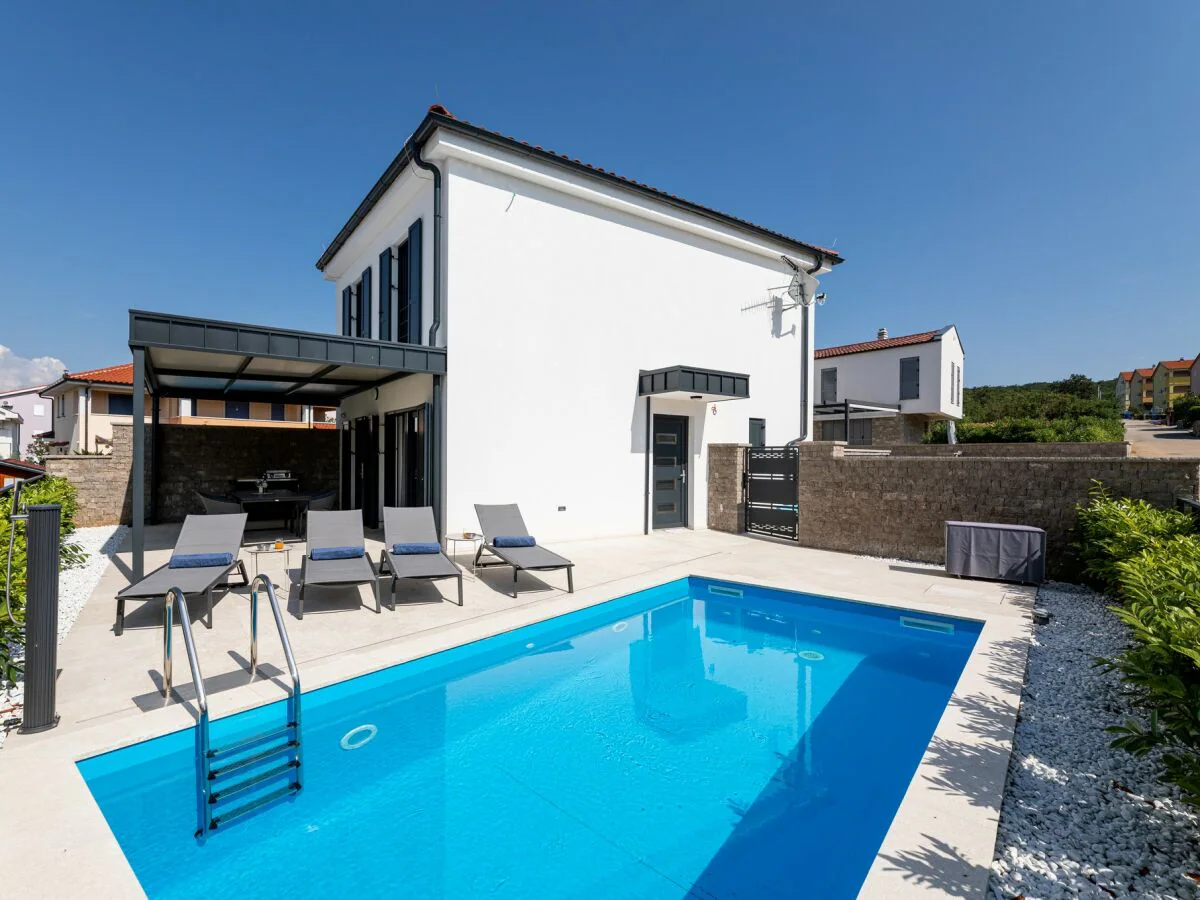 Villa Villa Bella with pool