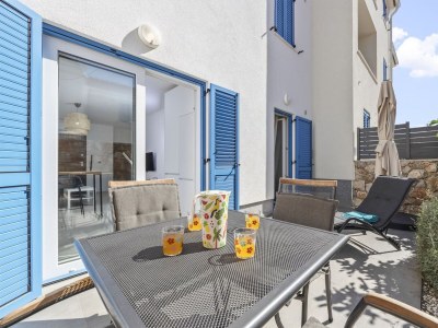 Apartment Apartment Sunshine Cres with Terrace - Outdoor photo 3