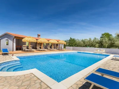Holiday house Marceta in Valbandon - Holiday house