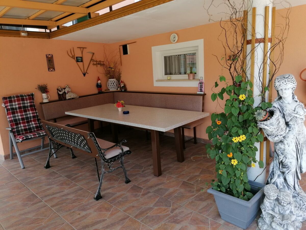 Apartment Dachgeschoss Ferienwohnung - Outdoor photo 4
