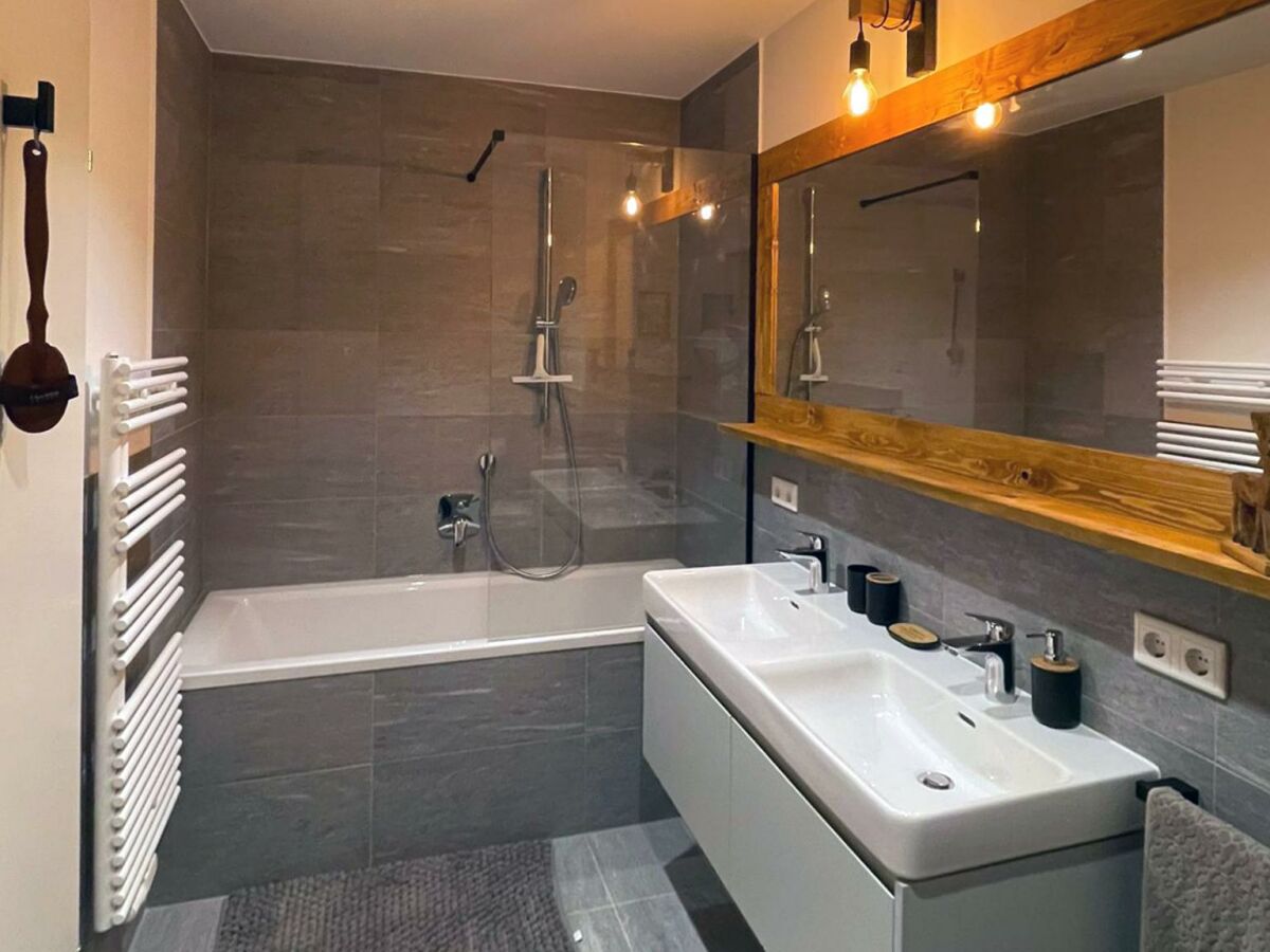 Apartment Appartement/Fewo, Bad, WC, Standard - Outdoor photo 5