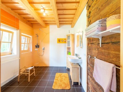 Holiday house Chalet Schwarzenberg nahe Skilift & Bach - Features photo 17