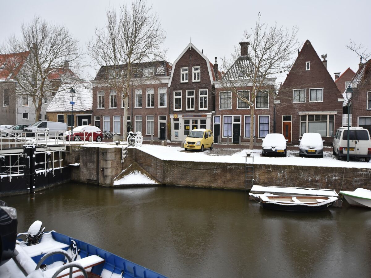 Holiday house Grand townhouse in Harlingen near Beach