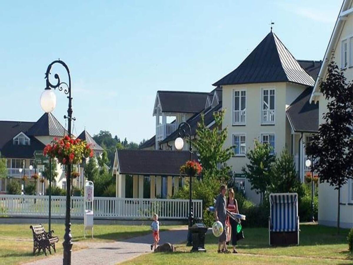 Apartment Ferienwohnung im Dünenpark Binz - Outdoor photo 4