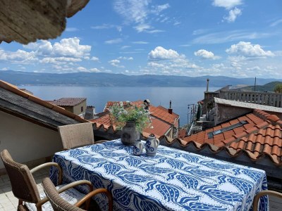 Holiday house Angenehmes Ferienhaus in Vrbnik mit Meerblick in Vrbnik - Holiday house