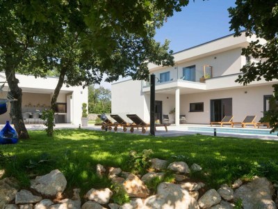 Holiday house Stilvolle Villa mit Pool - Outdoor photo 2