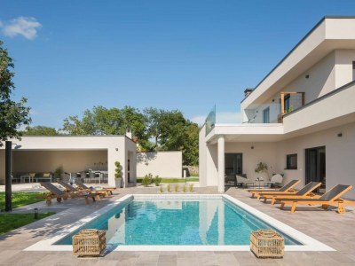 Holiday house Stilvolle Villa mit Pool - Outdoor photo 8