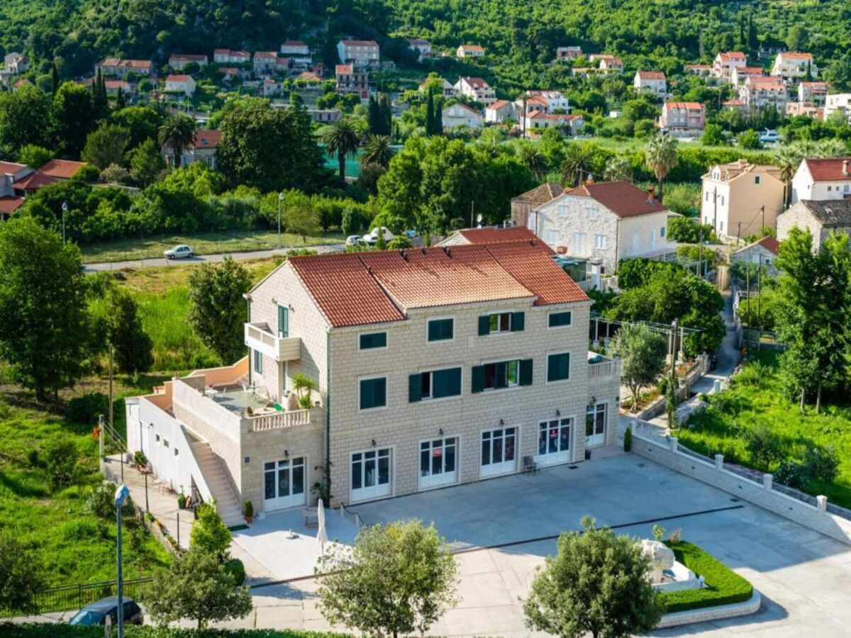 Apartment Apartments Azzurro- One Bedroom Apartment with Terrace and Hot Tub - Outdoor photo 3
