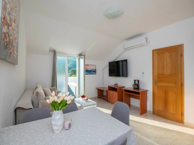 Apartment Apartments Azzurro- One Bedroom Apartment with Terrace and Hot Tub - Features photo 12