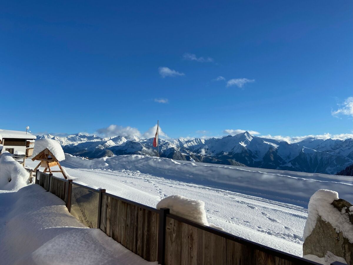 Holiday house Chalet in Zillertal near Ski Slopes - Outdoor photo 5