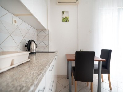 Apartment Apartments Milic - One Bedroom Apartment with Sea View and Terrace - Features photo 13