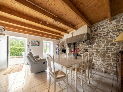 Holiday house Steinhaus in Saussey mit hübschem Garten in Contrières - Holiday house