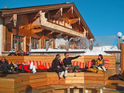 Apartment Apartment in Kaltenbach with Ski-In Access - Outdoor photo 7
