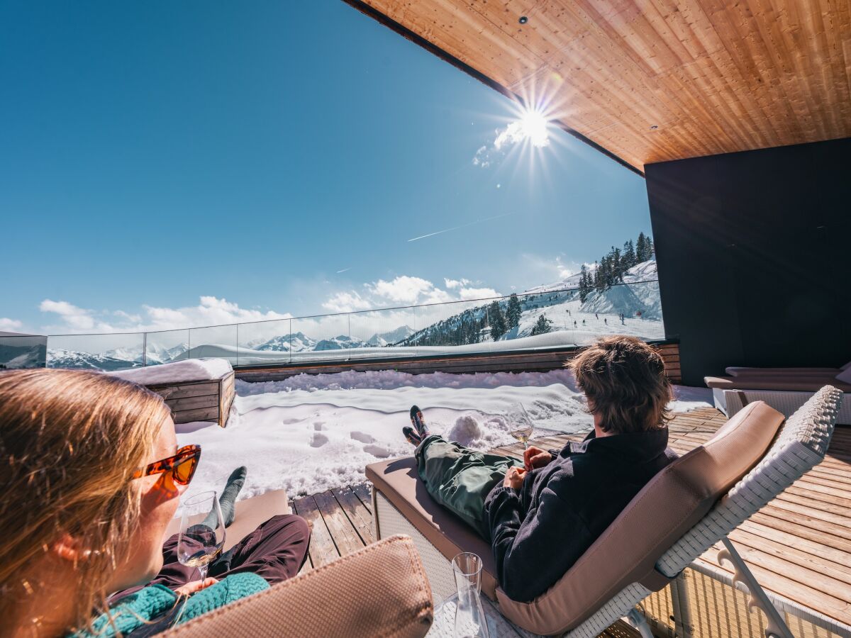 Apartment Chalet in Kaltenbach near Ski Lift & Sauna - Outdoor photo 5