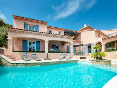 Villa Luxurious Villa in Les Issambres with swimming pool and Sauna in Fréjus Region - Villa