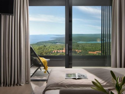Holiday house Elegant Villa with Indoor Pool - Features photo 23