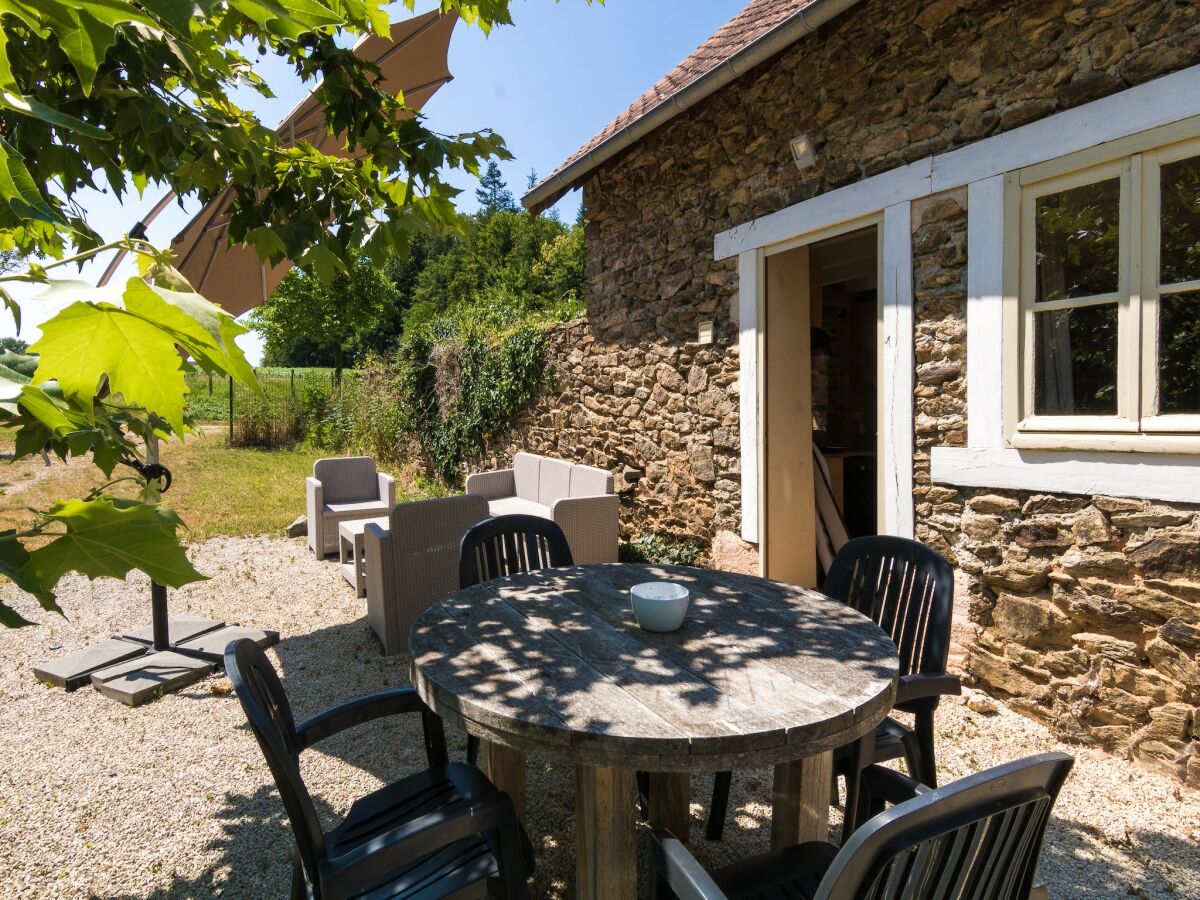 Holiday park Cottage in Chaleix near Forest and Lake - Outdoor photo 4