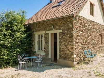 Holiday park Cottage in Chaleix near Forest and Lake in Green Périgord - Holiday park