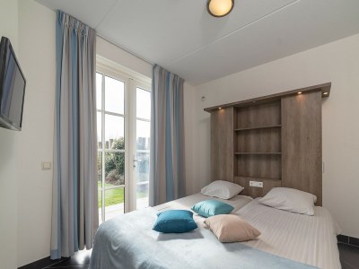 Holiday house Villa in Colijnsplaat mit Pool & Sauna - Features photo 20